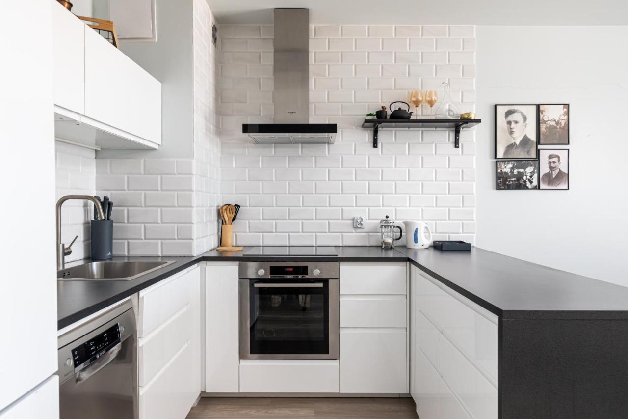 Owsiana 9 - Modern Designed Apartment With Balcony By Noclegi Renters Варшава Экстерьер фото
